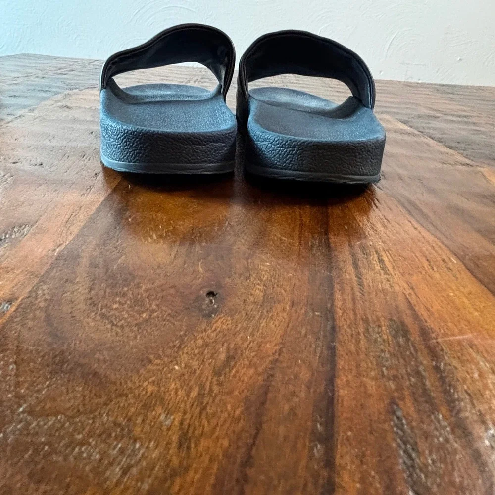 Tory Burch Miller Sport Slides Navy Blue Leather Logo Medallion Sandals Size 9